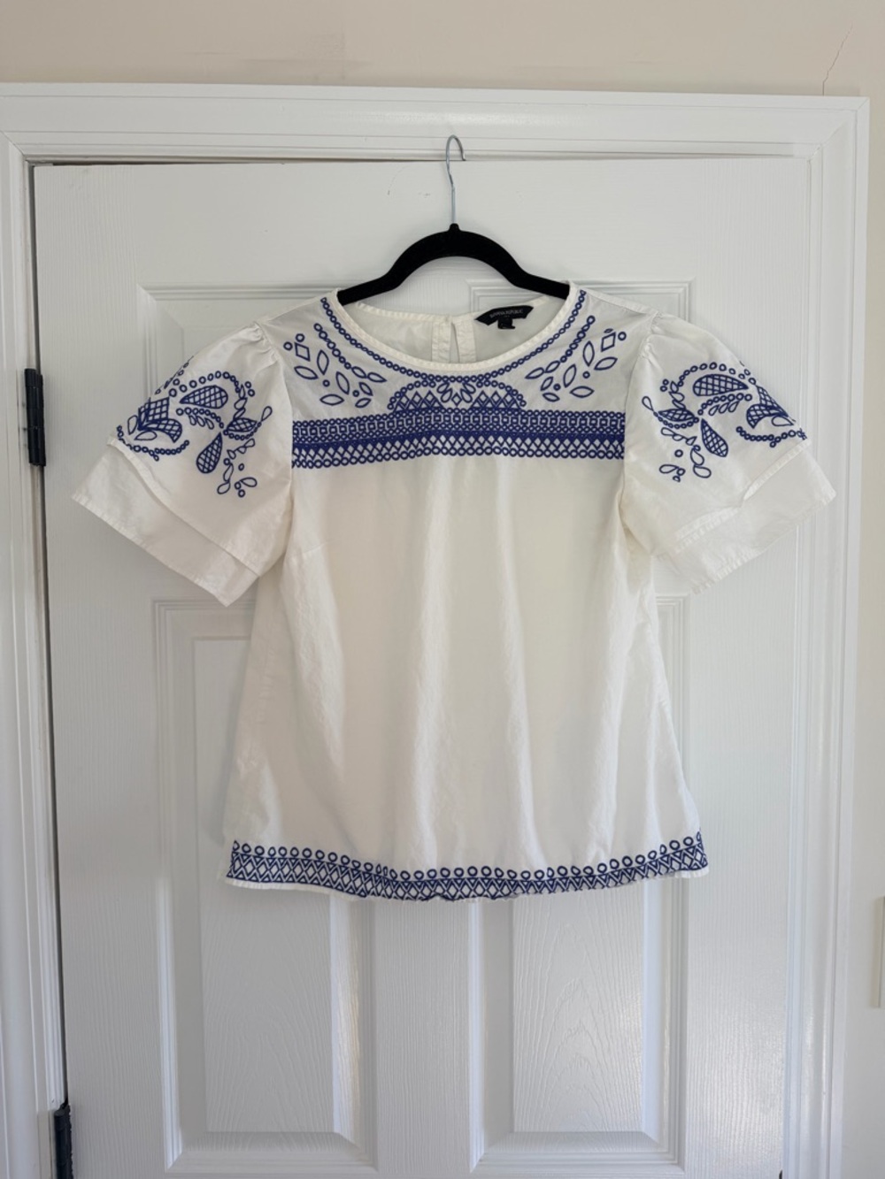 Banana Republic 100% Cotton Blouse with Blue Embroidery